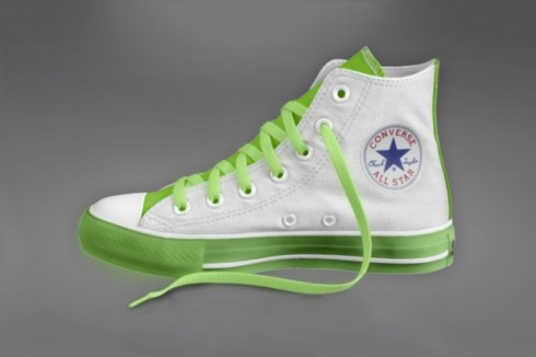 converse-quotglow-in-the-darkquot-chuck-taylor-all-star-1-620x413