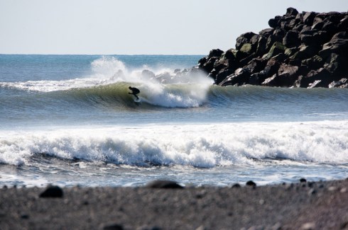 chris-burkard-icelandic-surfing-series04
